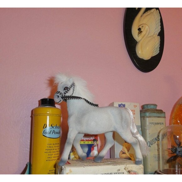 Vintage White & Gray Fuzzy Flocked Horse w/ Bridal Figurine collectable - Picture 8 of 14